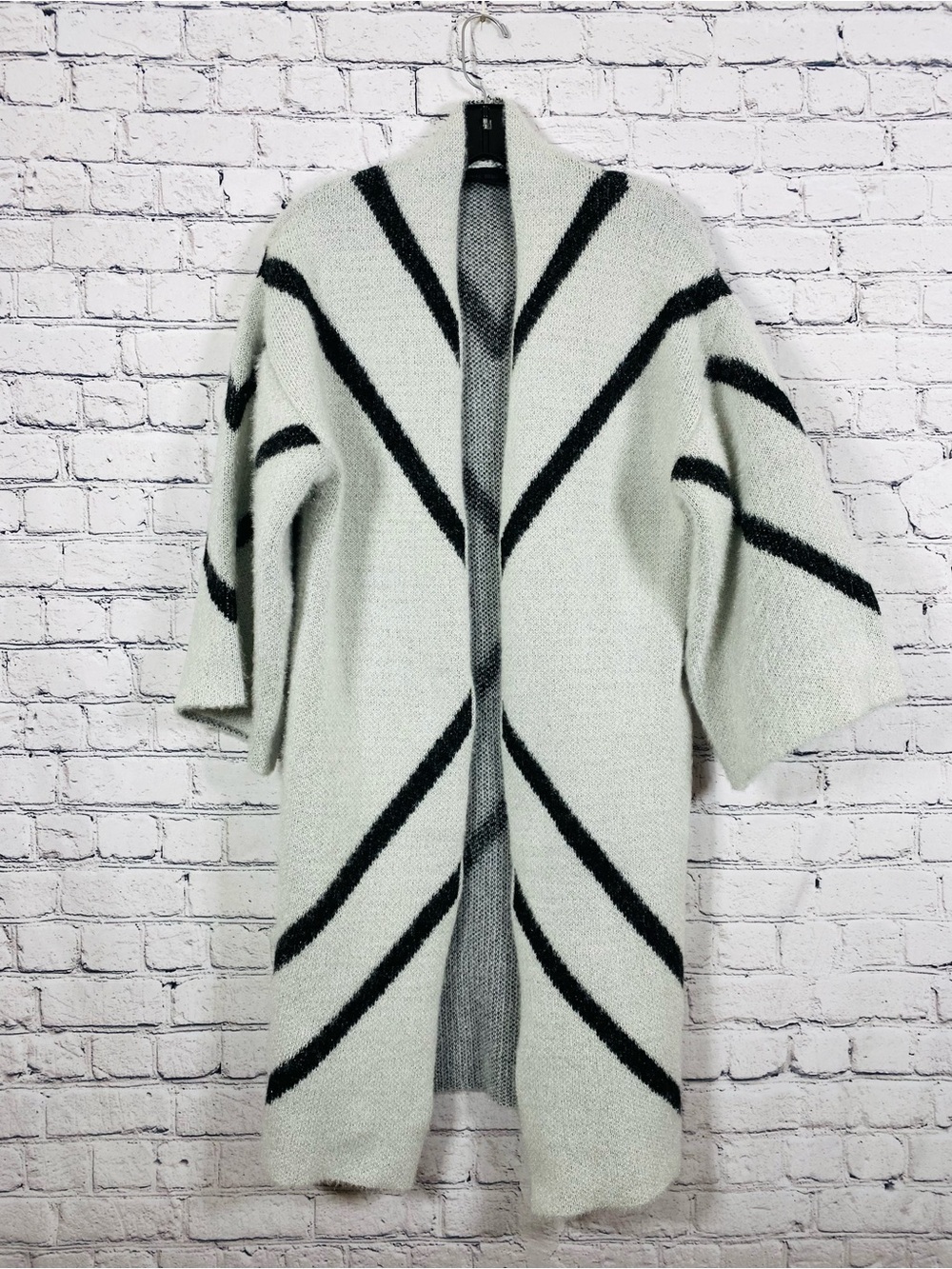 Steve Madden Open Front Chevron Stripe Cardigan Sweater Women’s OSFM Black White